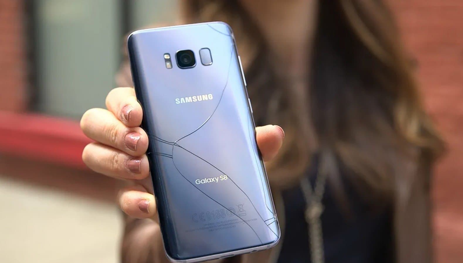How to protect your Samsung phone from damage