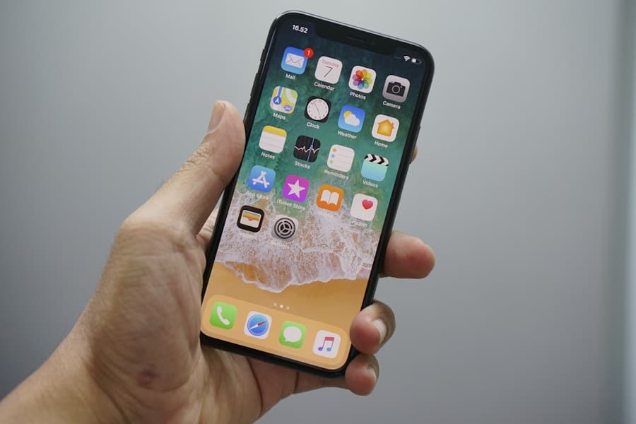 iPhone 12 vs iPhone 13 — kainų skirtumas supirkime