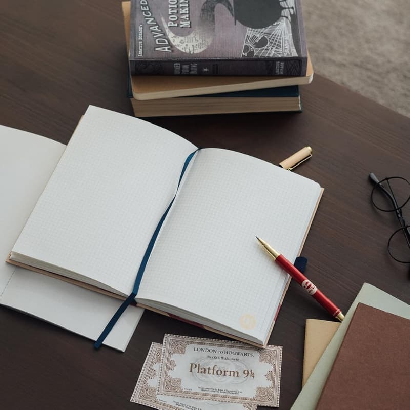 Harry Potter - Notebook / Notebook A5 with Pen Platform 9 3/4 4