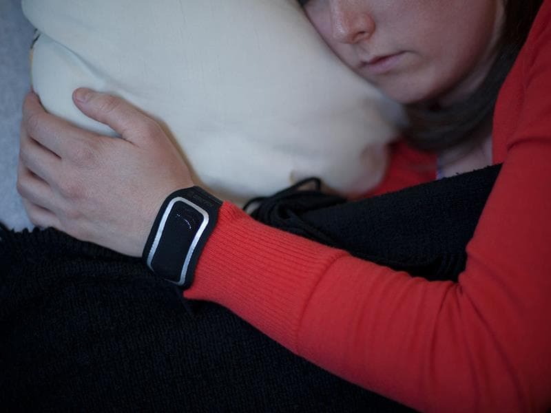 Griffin Sleep Sport Band for Fitbit, Misfit, and Sony SmartBand (Black) 4