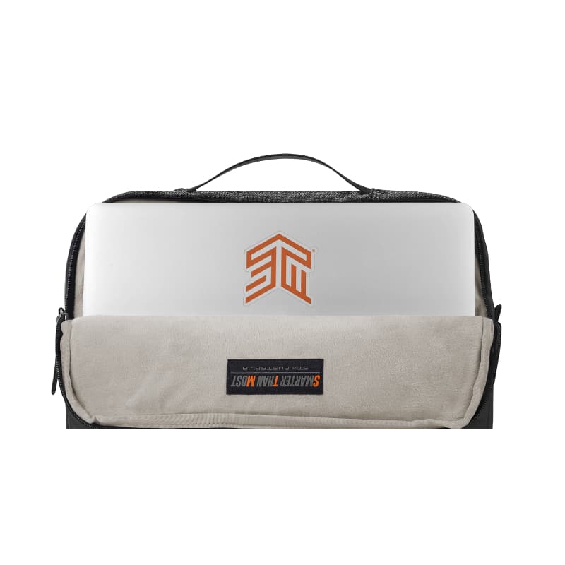 STM Myth - Bag for MacBook Pro 16" / 15" / Notebook 15" (black) 4