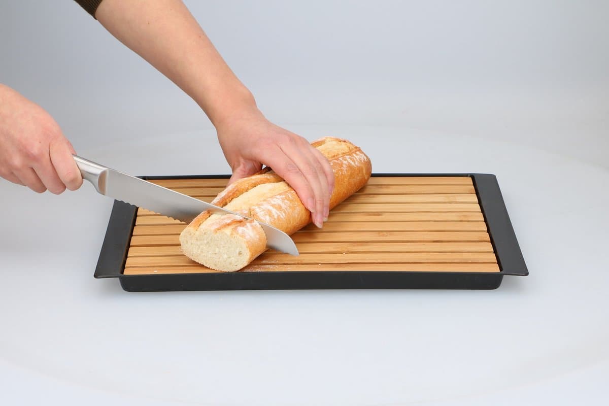 Alpina - Bamboo bread board with crumb tray 3