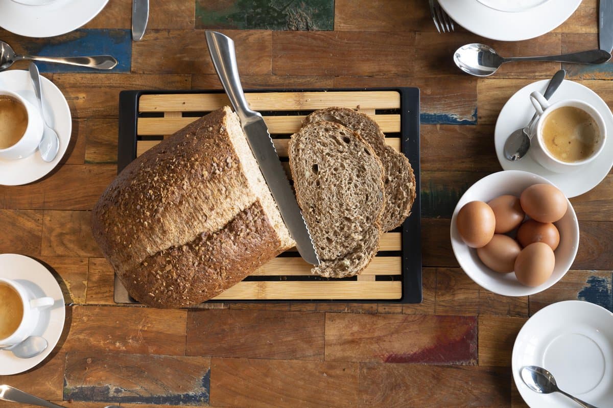 Alpina - Bamboo bread board with crumb tray 4