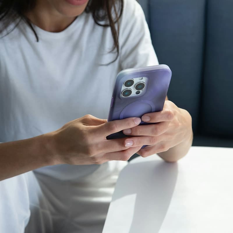 Incase Halo Case MagSafe - Case iPhone 16 Pro Max (Oil Slick Lilac) 7
