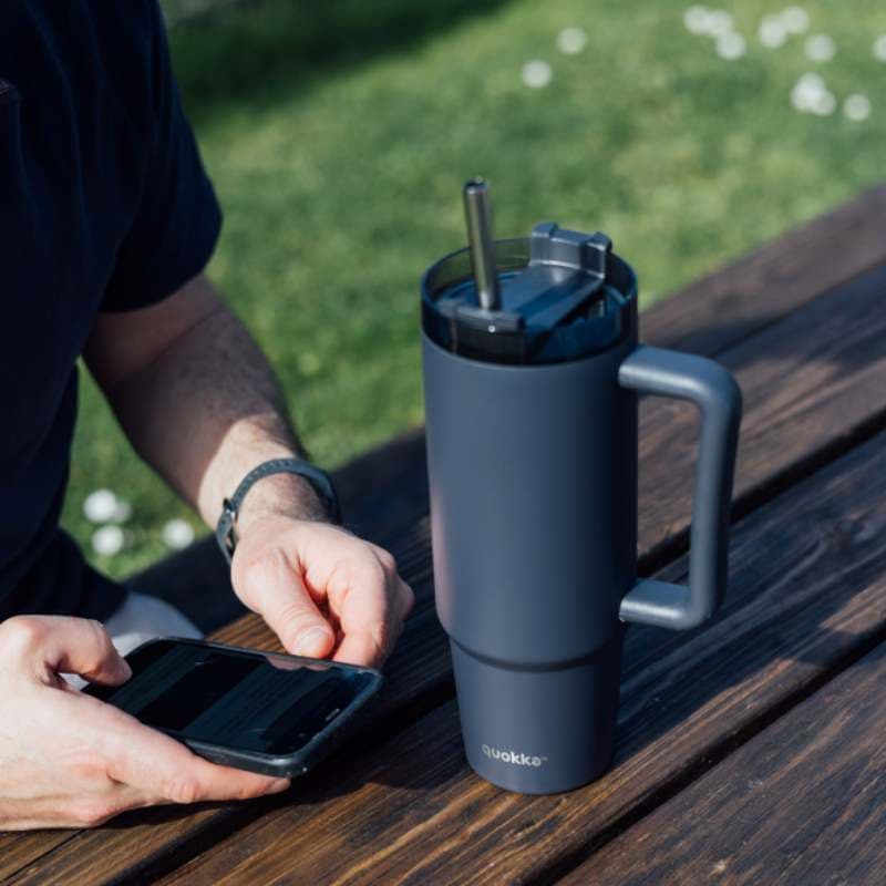 Quokka Stream - Stainless Steel Thermal Mug 950ml with Straw (Graphite) 3