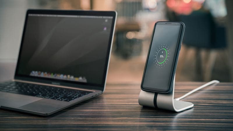 XVIDA (POWER 2) Wireless Charging Desk Stand - Qi 7.5W (Silver) 5