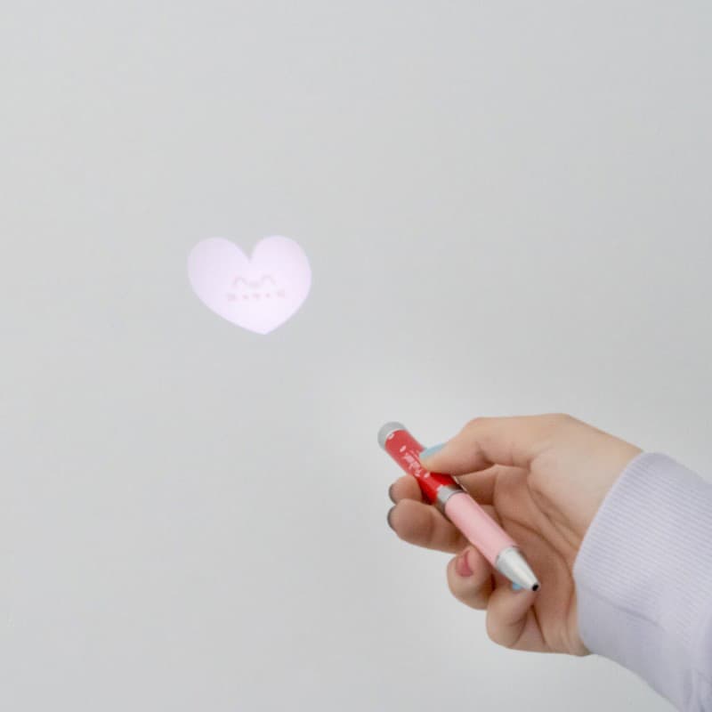 Pusheen - Notebook + pen flashlight from the Purrfect Love collection 8