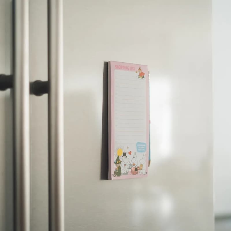 Moomins - Magnetic notebook / shopping list for the fridge + pencil (10 x 21 cm) 4