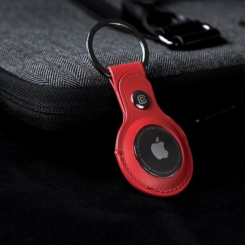 Crong Leather Case with Key Ring – Protective leather case with key ring for Apple AirTag 1/2 (red) 8