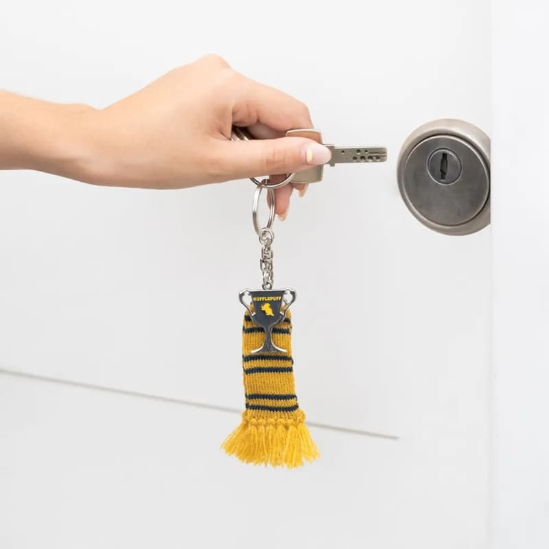 Harry Potter - Hufflepuff Scarf Keychain 7