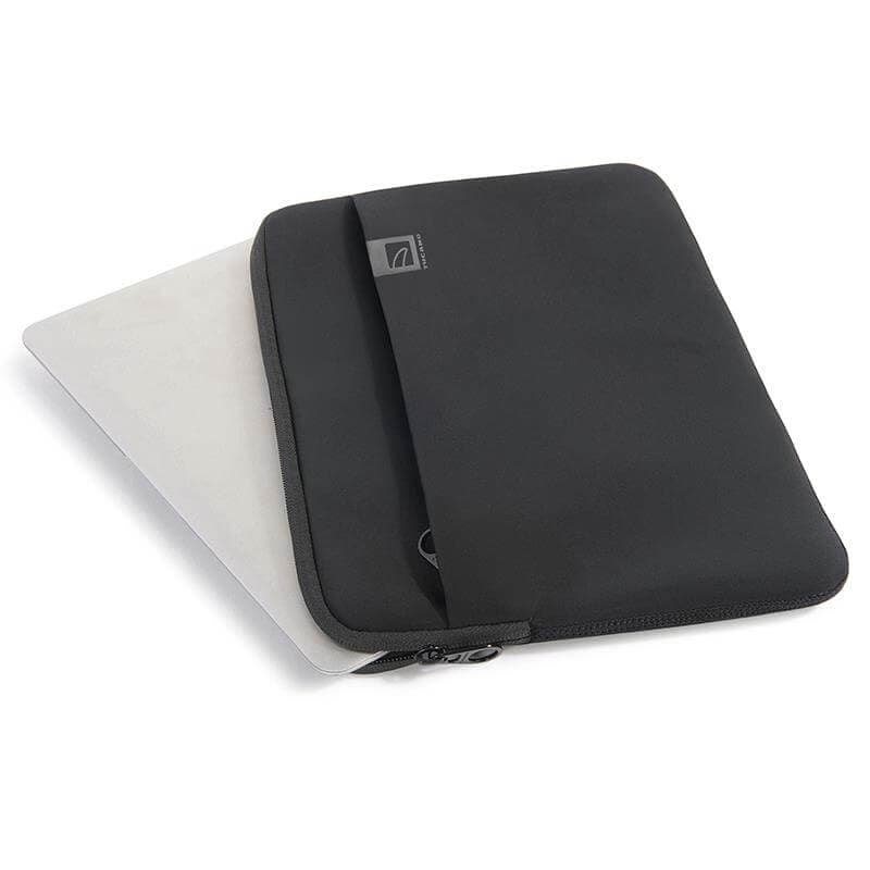 Tucano Top Second Skin - Case for MacBook Pro 13" (M2/M1/2022-2016), MacBook Air 13" (M5/M4/M3/M2/2026-2018) (black) 3
