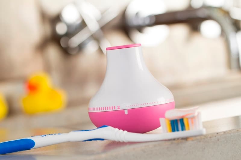 Quirky Bobble Brush - Timer for tooth brushing with handle (Blue) 4
