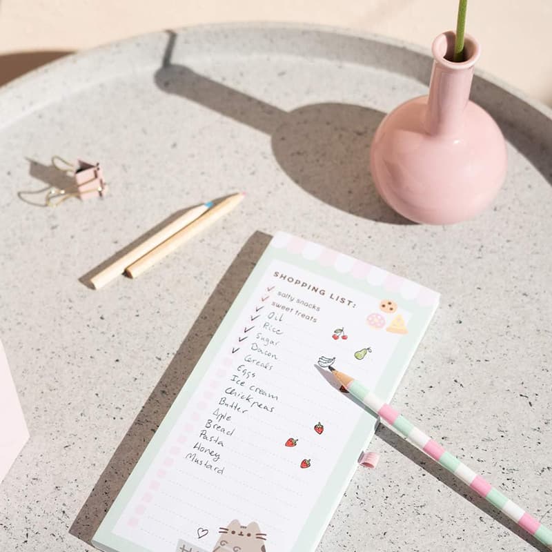 Pusheen - Magnetic notebook / shopping list for the fridge + pencil (10 x 21 cm) 7