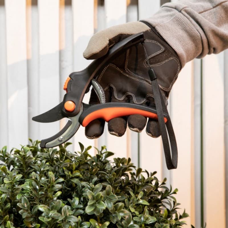 Black&Decker - Garden Shears for Flowers / Hedges with Hardened Steel Blade 6