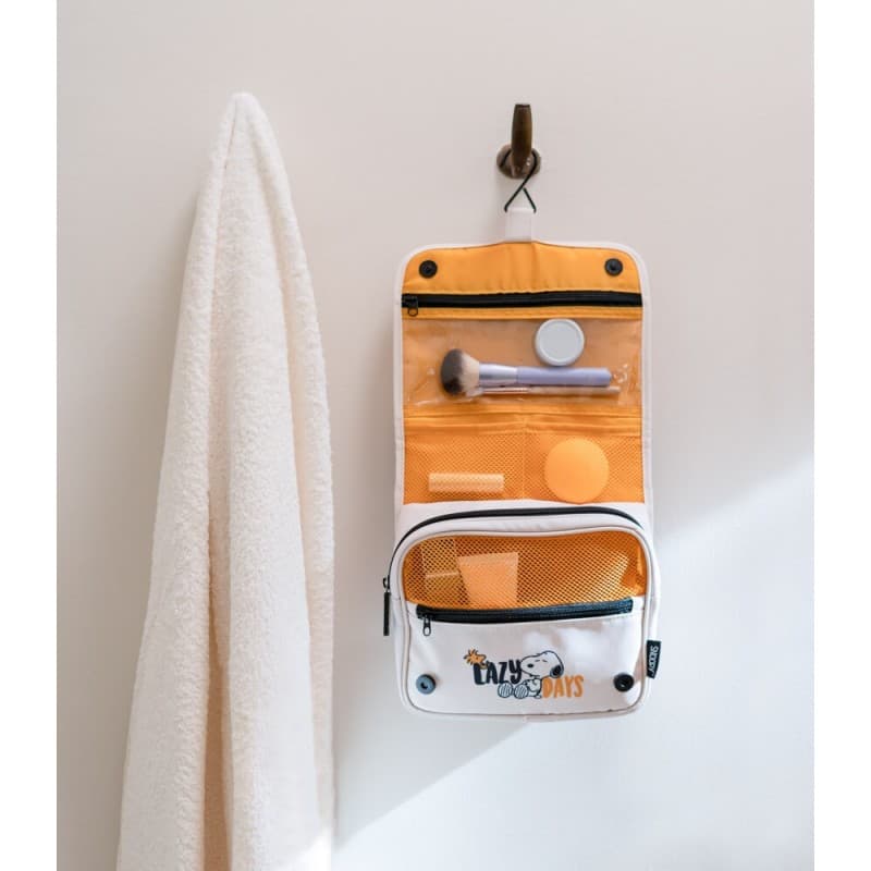 Snoopy - Travel Toiletry Bag with Hanging Hook 6