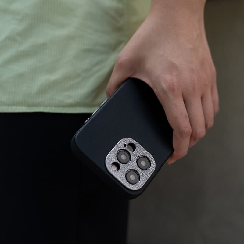 Moshi Napa MagSafe - Leather case for iPhone 15 Plus (Midnight Black) 4