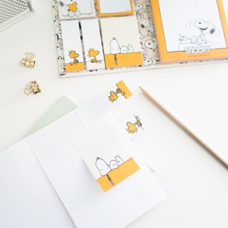 Snoopy - A6 Self-Adhesive Notebook from the Lazy Days Collection 4
