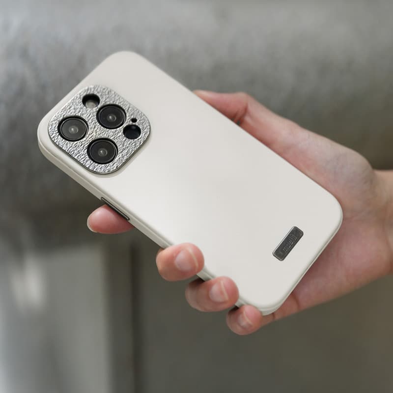Moshi Napa MagSafe - Leather case for iPhone 15 (Eggnog White) 4