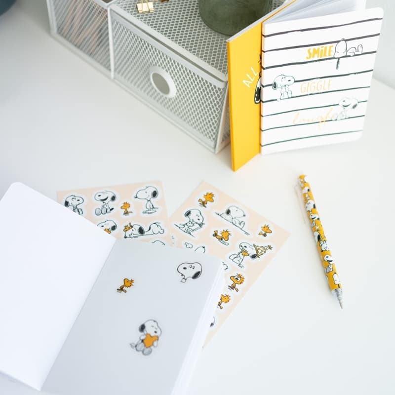 Snoopy - 15-piece school supplies set 7