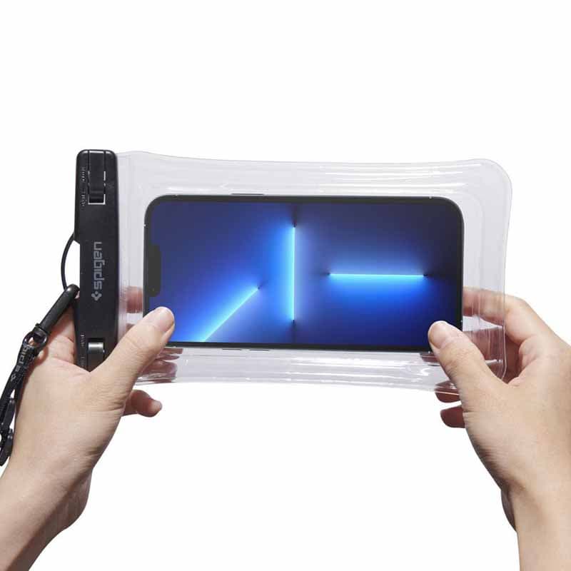 Spigen A610 Universal Waterproof Float Case - Case for smartphones up to 6.9" (Transparent) 2
